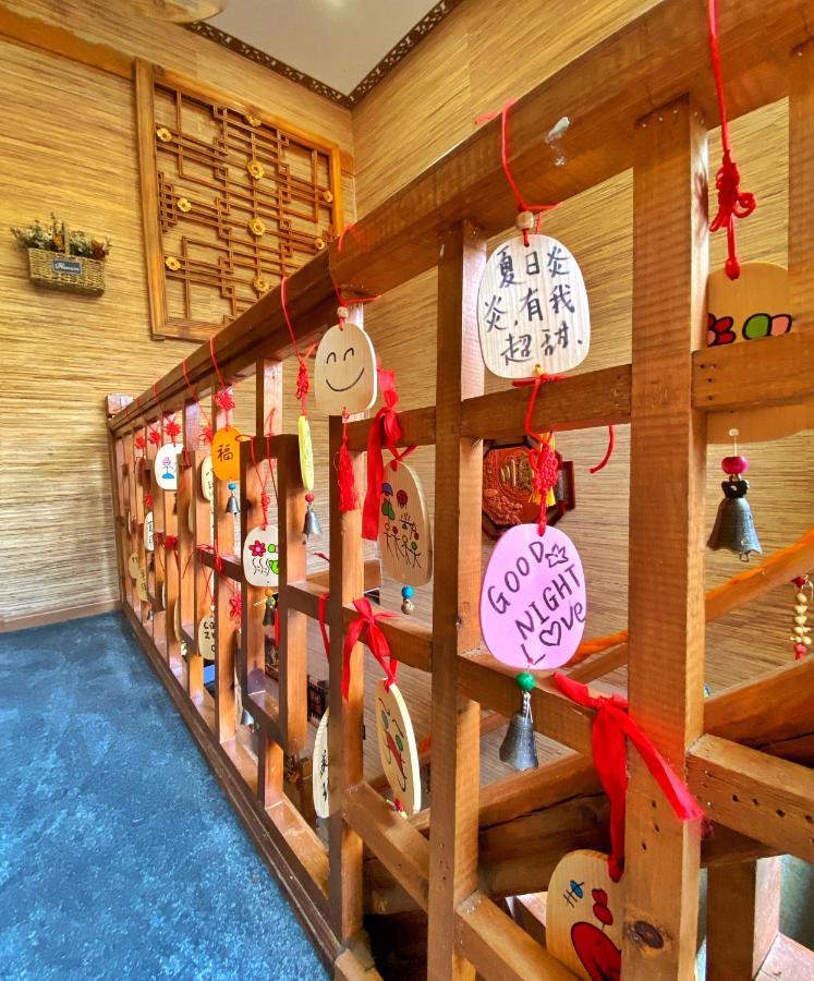 Juxian Boutique Homestay Лицзян Экстерьер фото